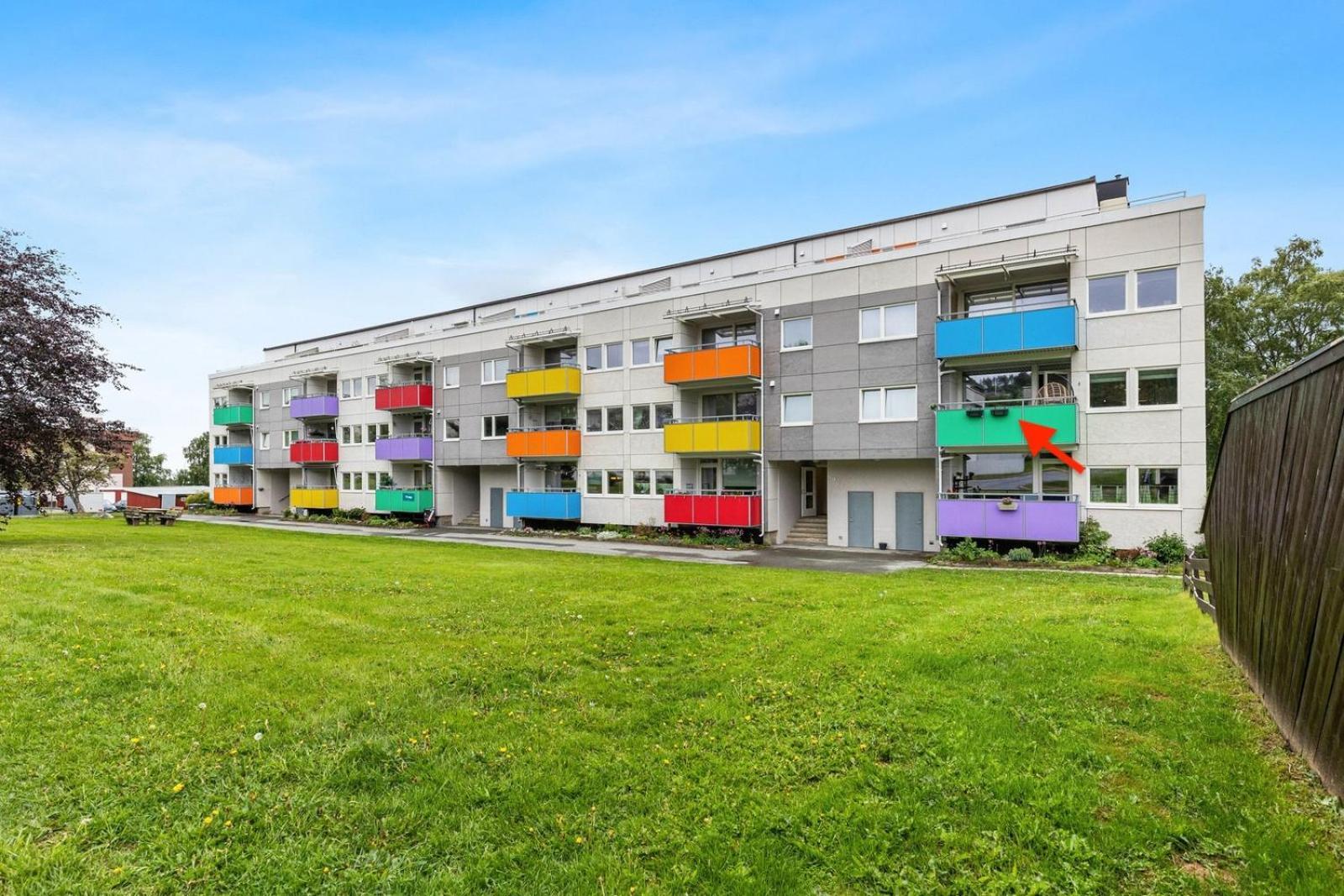 Modern 90 Sqm Free Parking Apartment *